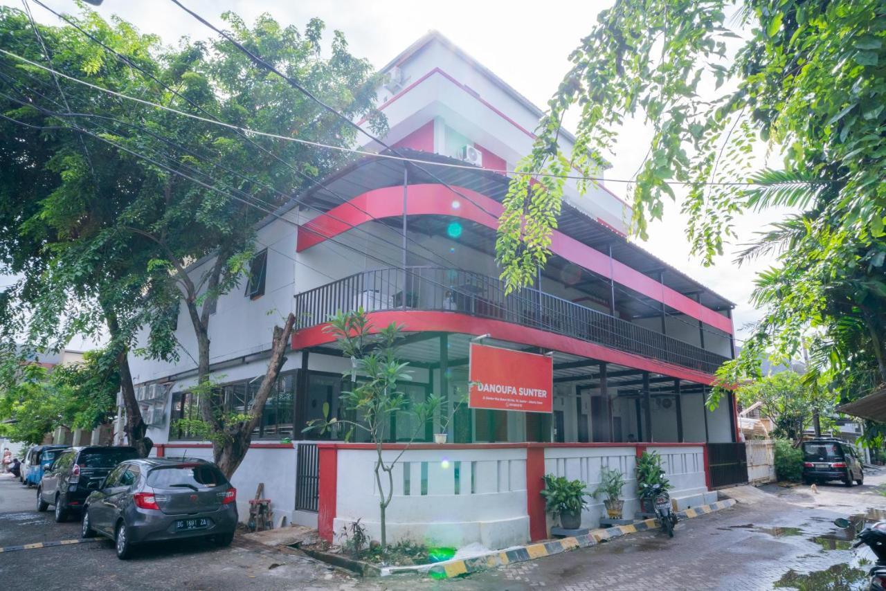 Reddoorz Plus Near Itc Cempaka Mas 2 Джакарта Экстерьер фото