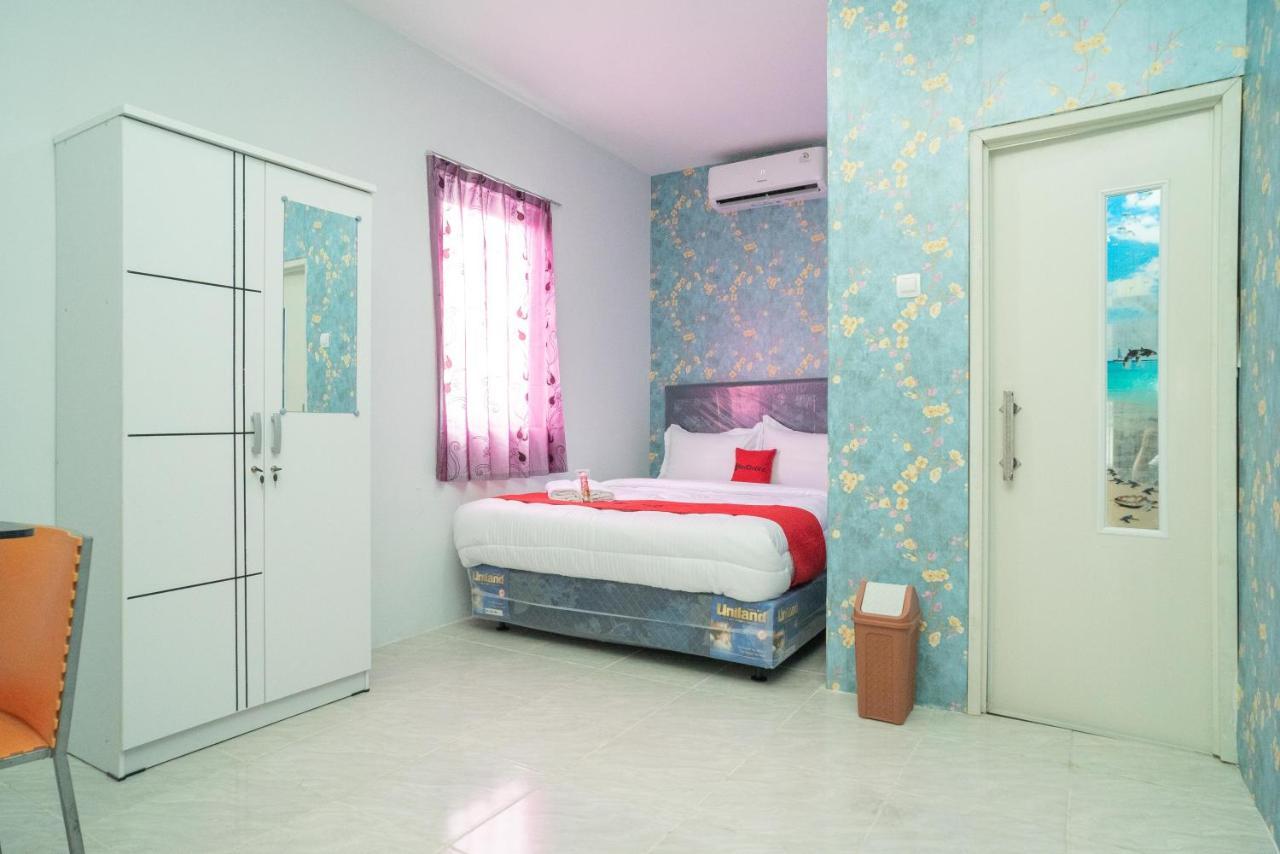 Reddoorz Plus Near Itc Cempaka Mas 2 Джакарта Экстерьер фото